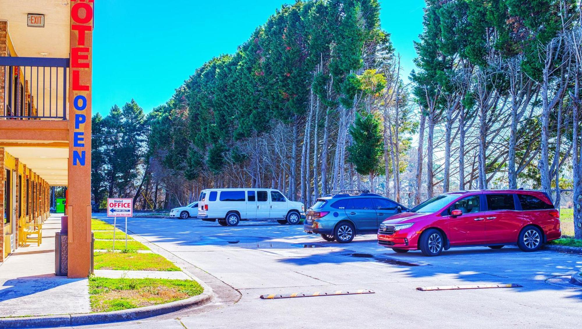 Mayfair Inn วิลเลียมสตัน ภายนอก รูปภาพ